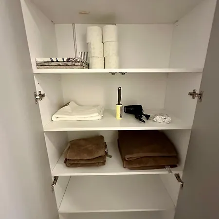 Modern 1br With Terrace View - Romexpo Apartment
