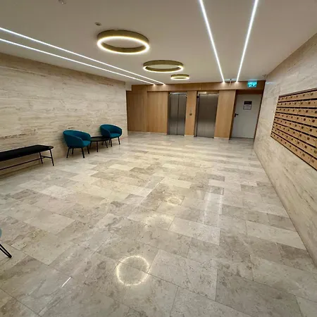 شقة Modern 1br With Terrace And View Near Romexpo *