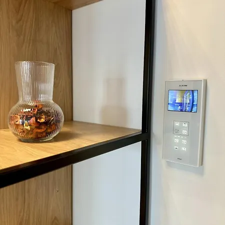 Modern 1br With Terrace View - Romexpo *