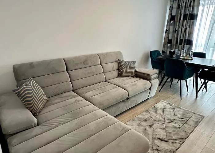 Apartment Modern 1br With Terrace View - Romexpo