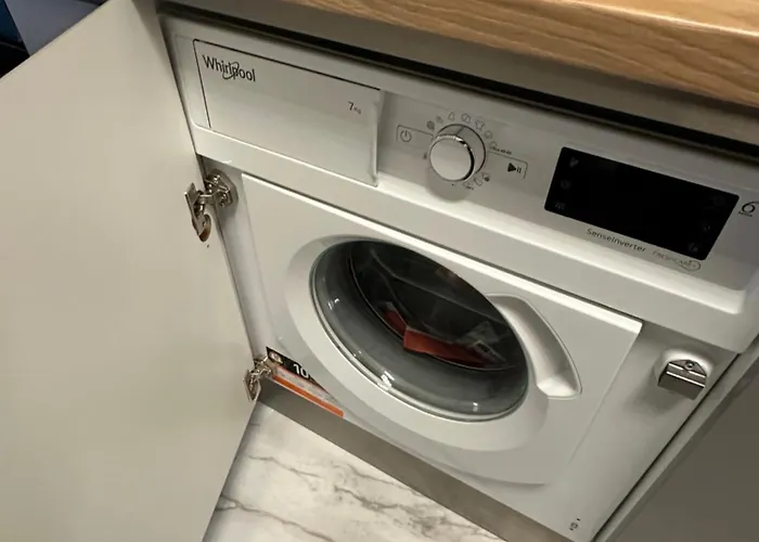 شقة Modern 1br With Terrace And View Near Romexpo بوخارست