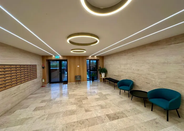 Modern 1br With Terrace And View Near Romexpo شقة